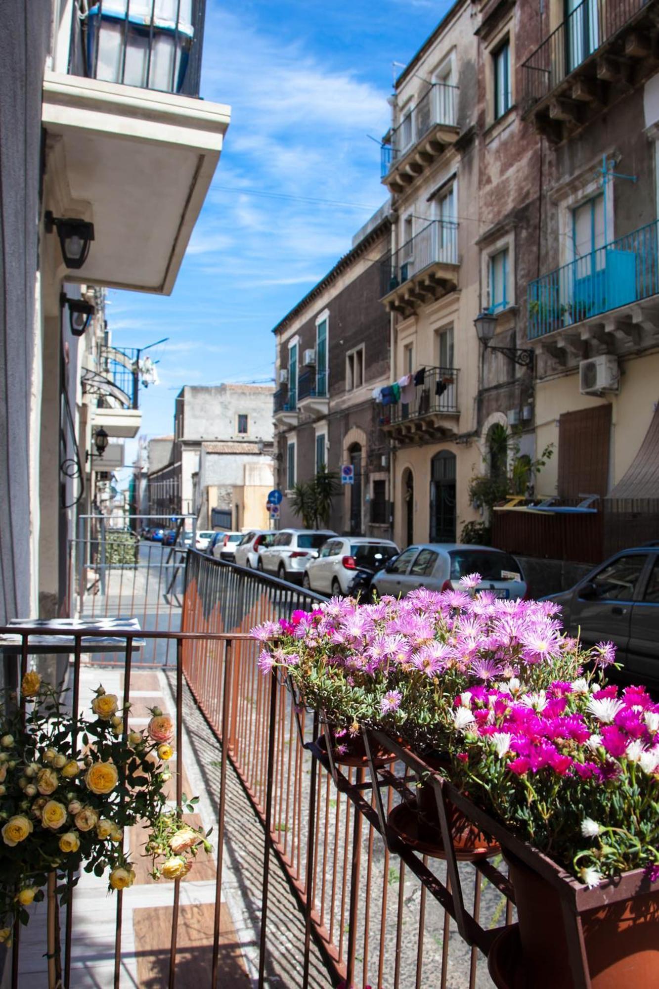 La Casetta In Centro By Sicily In Home 卡塔尼亚 外观 照片
